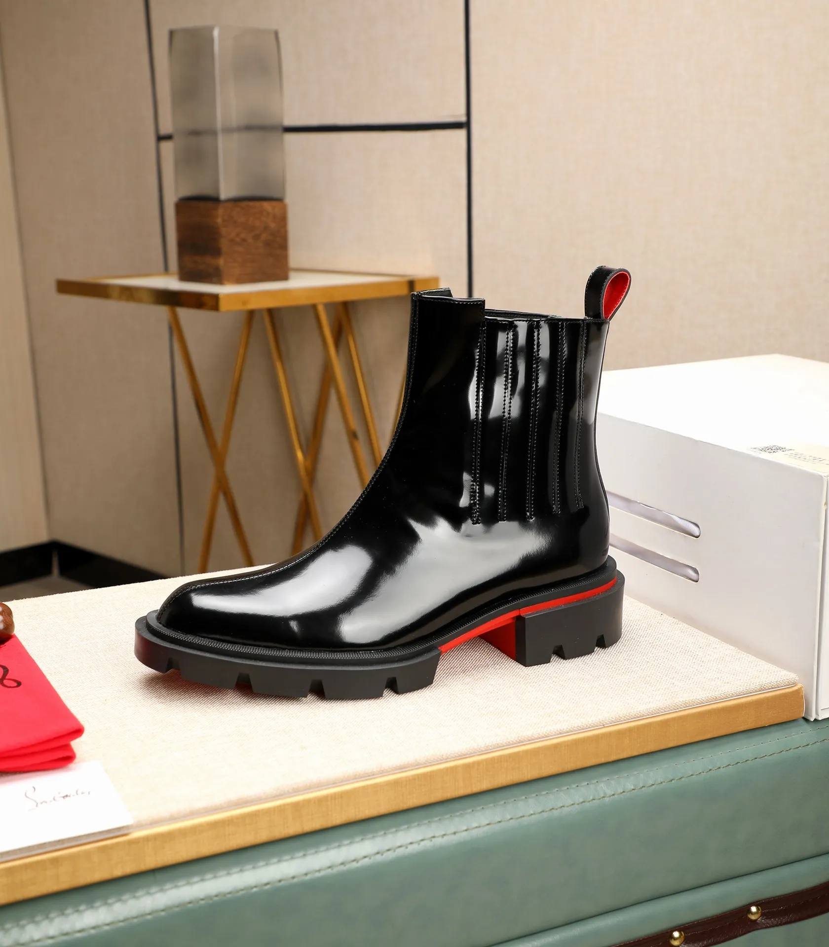 Men's Men's Shoes💰920 New Actual Shots••CL～High-end men's red-soled shoes! ••🆑Top original order purchasing agent. Imported top-layer ten-fingerprint leather and water-dyed cowhide inside 🉑️ Imported TPU rubber sole, wear-resistant and non-slip, full of European style, SIZA: 39-44 (45.46, customized)